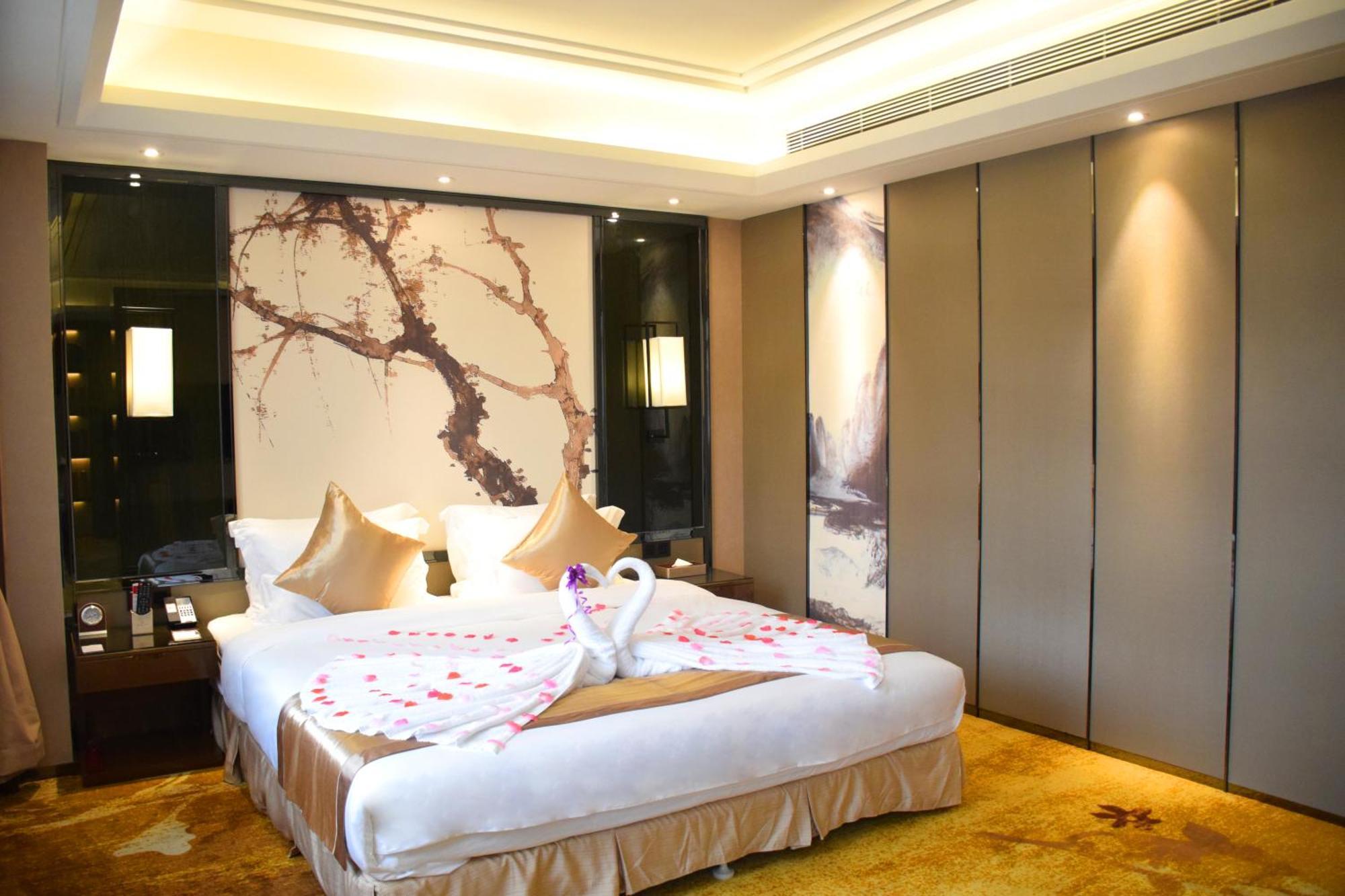 Ramada Foshan Hotel Exterior foto
